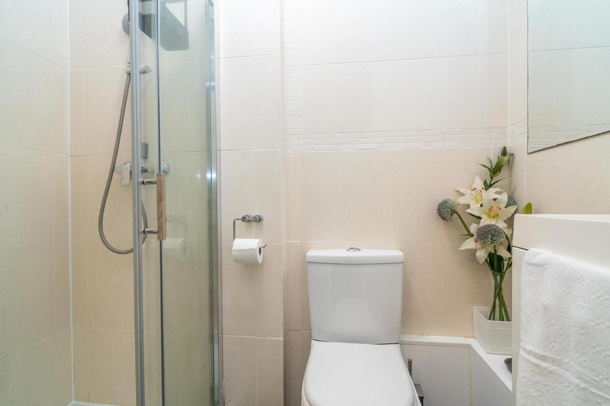 Location! 2 Bed/2Bath - Pro Host Διαμέρισμα Λονδίνο Εξωτερικό φωτογραφία